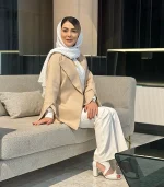 مانتو آفاق کرم